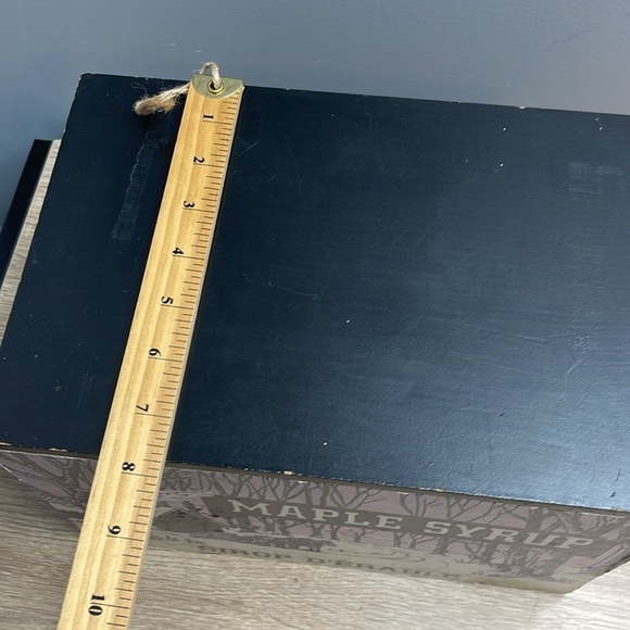 Vintage Vibe Maple Syrup Storage Box Black White Hinged Cover - Picture 13 of 14